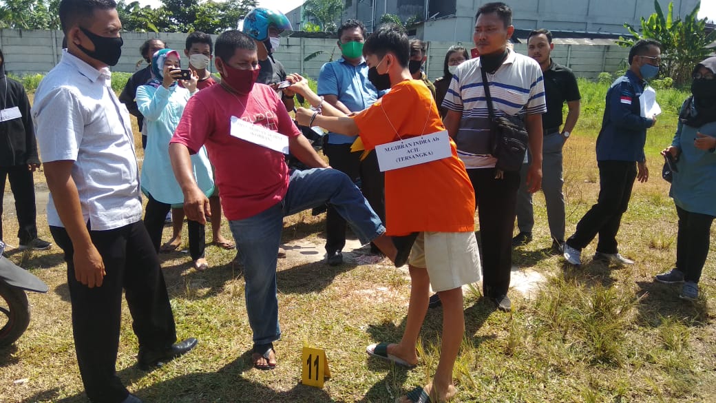 Duel Maut di Jalan Inpres Pekanbaru, Tersangka Peragakan 15 Adegan Rekontruksi