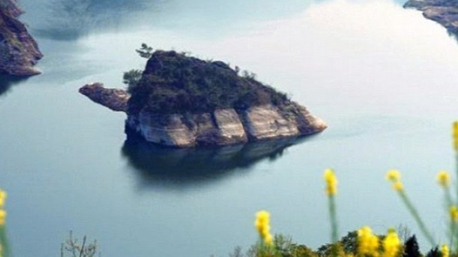 Pulau Misterius, Muncul Hanya Tiga Bulan dalam Setahun