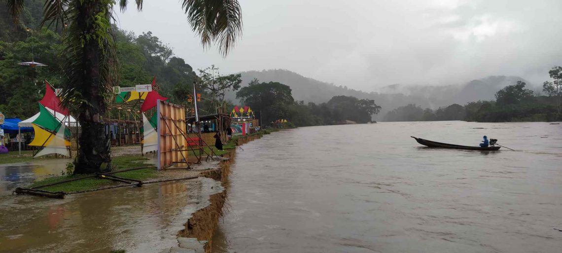 Sungai Meluap, Peserta Festival Subayang Dievakuasi