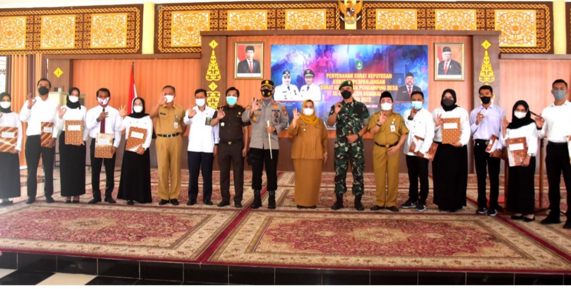 348 SK Pendamping diserahkan, Bupati Bengkalis Kasmarni Ingatkan Jangan Berpolitik 