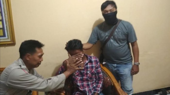 Hina Bendera Merah Putih di Facebook, Kuli Bangunan Menangis saat Ditangkap Polisi