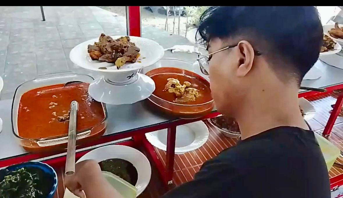 Cabai Merah Tembus Rp110 Ribu per Kg, Pedagang Nasi Padang di Pekanbaru Menjerit