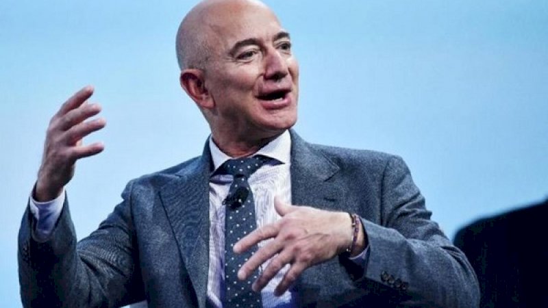 Luar Biasa! Jeff Bezos Jadi Orang Pertama di Dunia Kantongi Kekayaan Rp3.000 Triliun