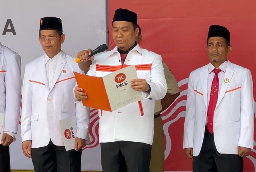 Ikuti Upacara 17 Agustus 2024, Markarius Anwar Didaulat Membaca UUD 1945