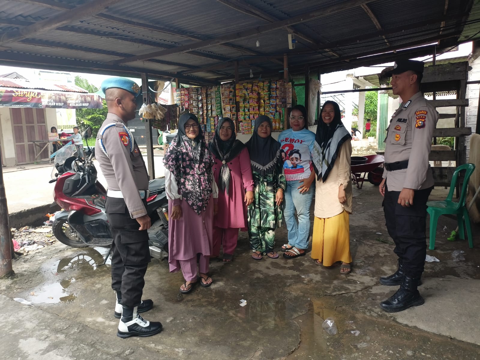 Polsek Tembilahan Sosialisasikan Cooling System Pemilu Damai di Jalan Pangeran Hidayat