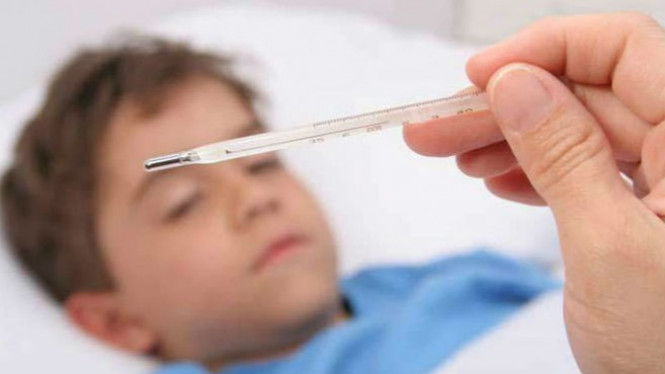 Trik Turunkan Demam Anak Tanpa Obat Kurang dari 5 Menit