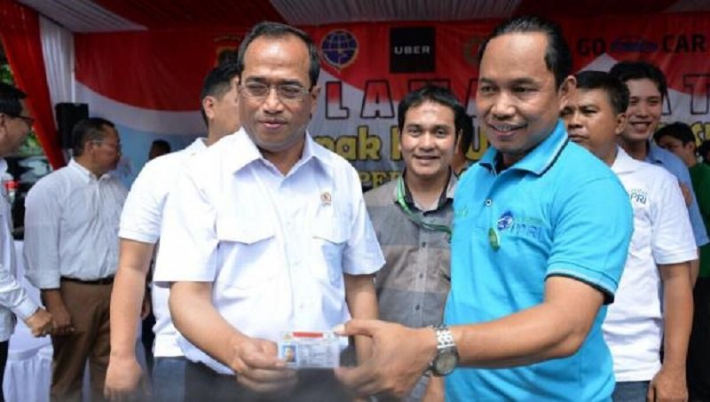 Menhub Ingatkan Pengemudi Online untuk Membuat SIM A Umum