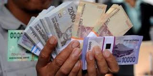 Nilai tukar Rupiah tak beranjak dari level Rp 13.100-an per USD