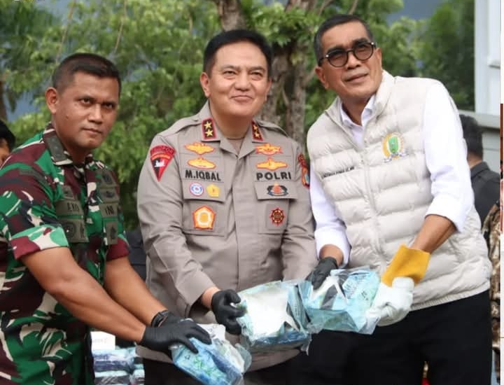 Pimpinan DPRD Riau Hadiri Pemusnahan Barang Bukti Hasil Razia Cipkon