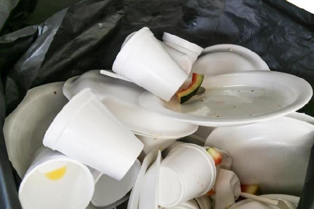 Pemko Pekanbaru Akan Kaji Penggunaan Styrofoam Dalam Pengemasan Jajanan