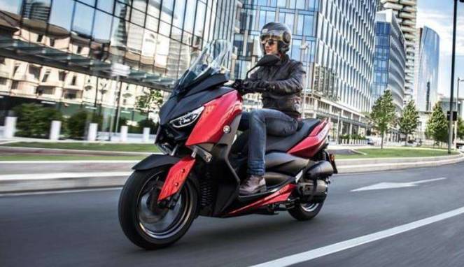 Ketagihan Skutik Bongsor, Yamaha Pamer XMAX 125 Paling Gres