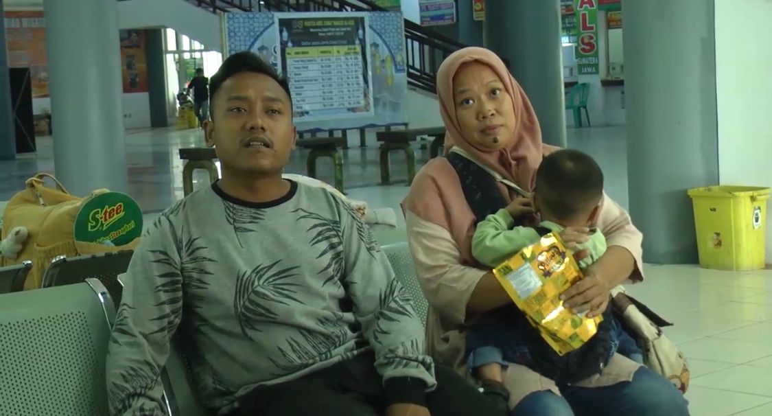 Terlantar 6 Hari karena Dicopet, Satu Keluarga Tujuan Medan Dapat Bantuan di Terminal BRPS Pekanbaru