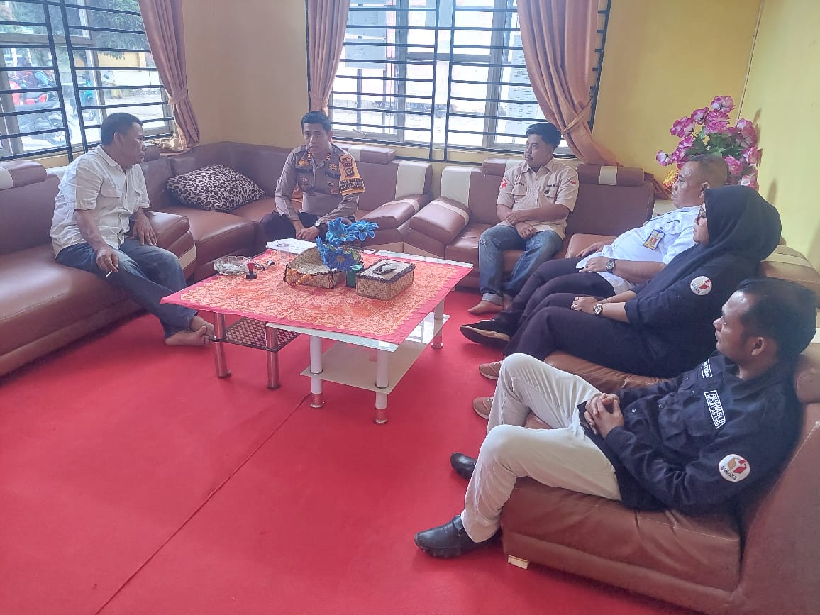 Begini Cara Polsek Ukui Bersinergi dengan Upika Demi Pilkada Damai