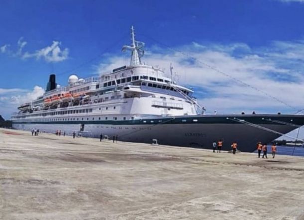 Di Tengah Kekhawatiran Virus Corona, Kapal Pesiar Diizinkan Berlabuh di Lombok