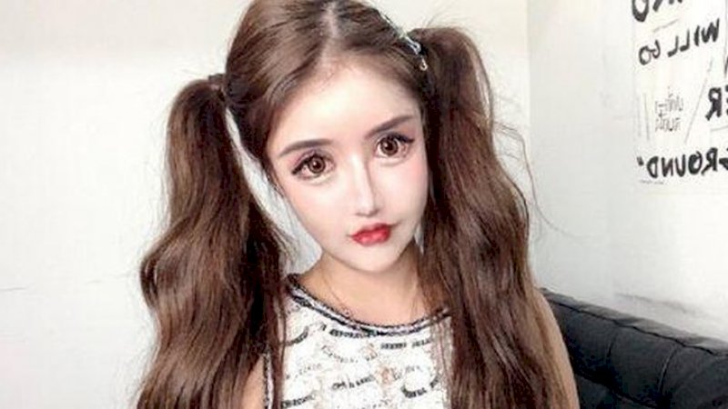 Baru Usia 15 Tahun, Tapi Influencer Ini Sudah Habiskan Rp2,1 Miliar untuk Oplas 100 Kali