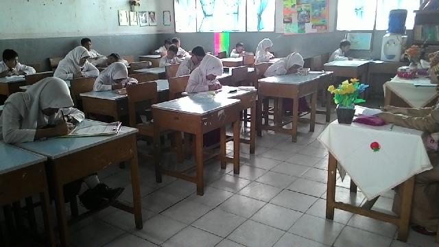 Hari Pertama US SD, Ditemukan LKJ Rusak, Satu Siswa Ujian di RSUD