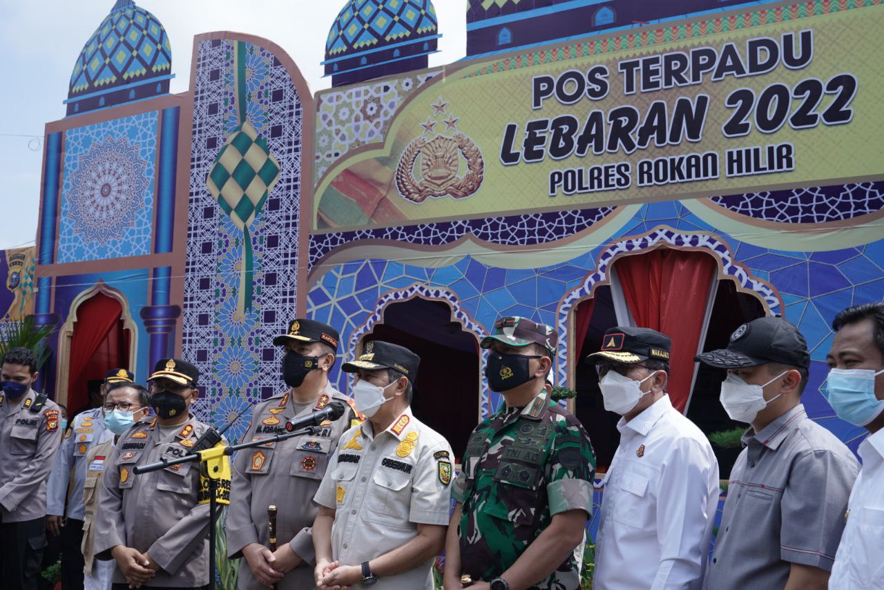 Gubri Tinjau Pos Terpadu Lebaran Perbatasan Riau-Sumut