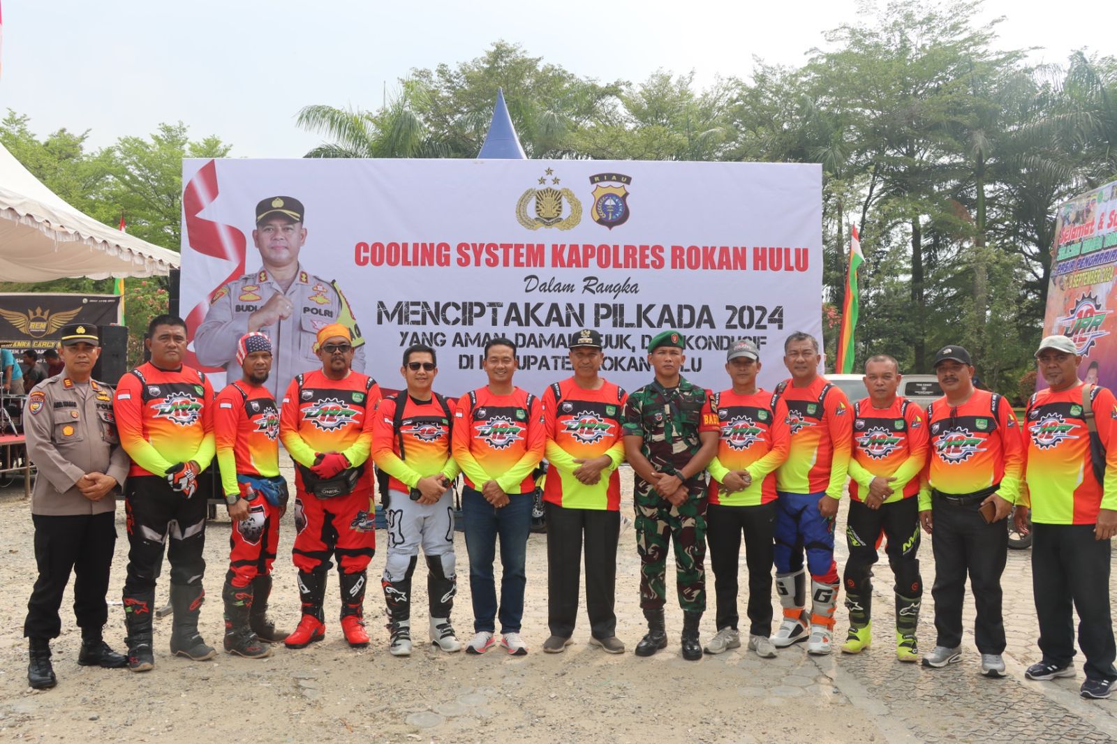 Wakapolres Rohul Lepas Ratusan Rider dalam Jelajah Rimba Rohul 2024, Ajak Ciptakan Pilkada Aman dan Damai