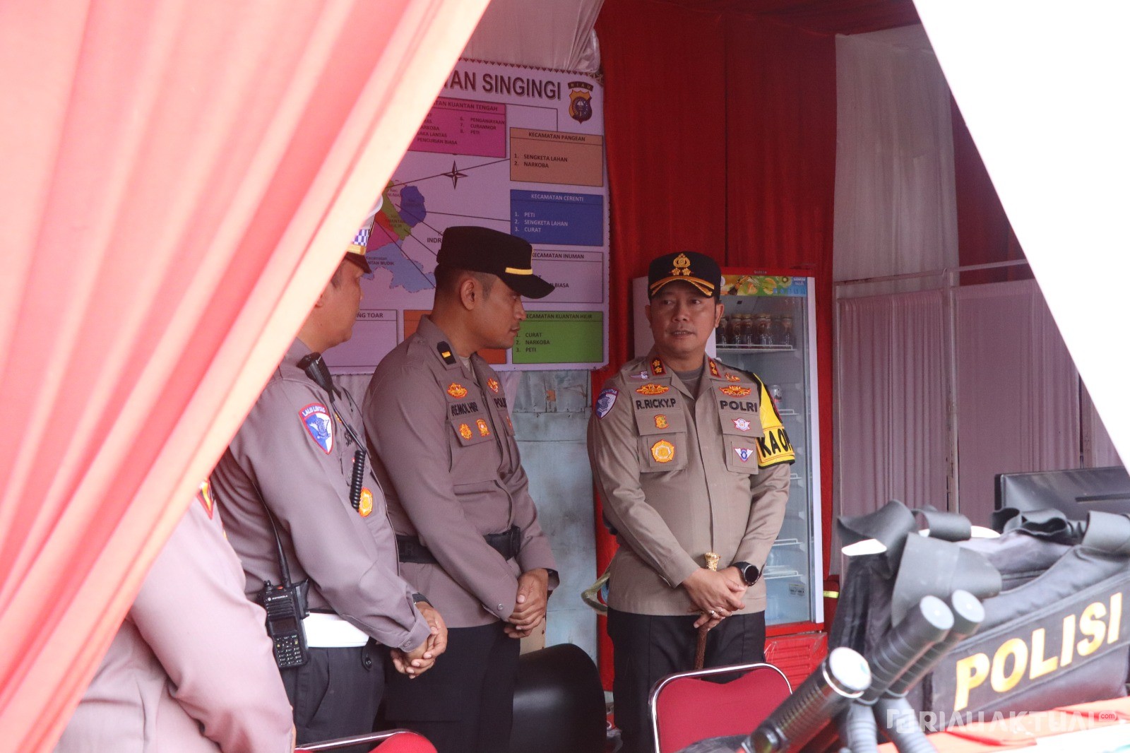 Kapolres Kuansing Tinjau Pos PAM di Cerano, Tekankan Pelayanan Humanis