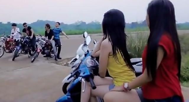 Polisi Gelandang Enam Cabe-Cabean Seksi Nongkrong di Warung Kopi