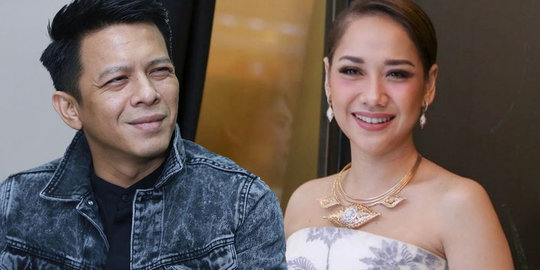 Ariel Posting Gambar Bunga, Netizen Heboh Hingga Kaitkan dengan BCL