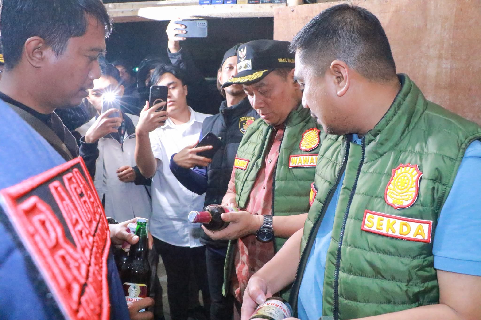 Deadline Hingga Minggu Depan, Bangunan Tenda Biru di SM Amin Segera Dibongkar