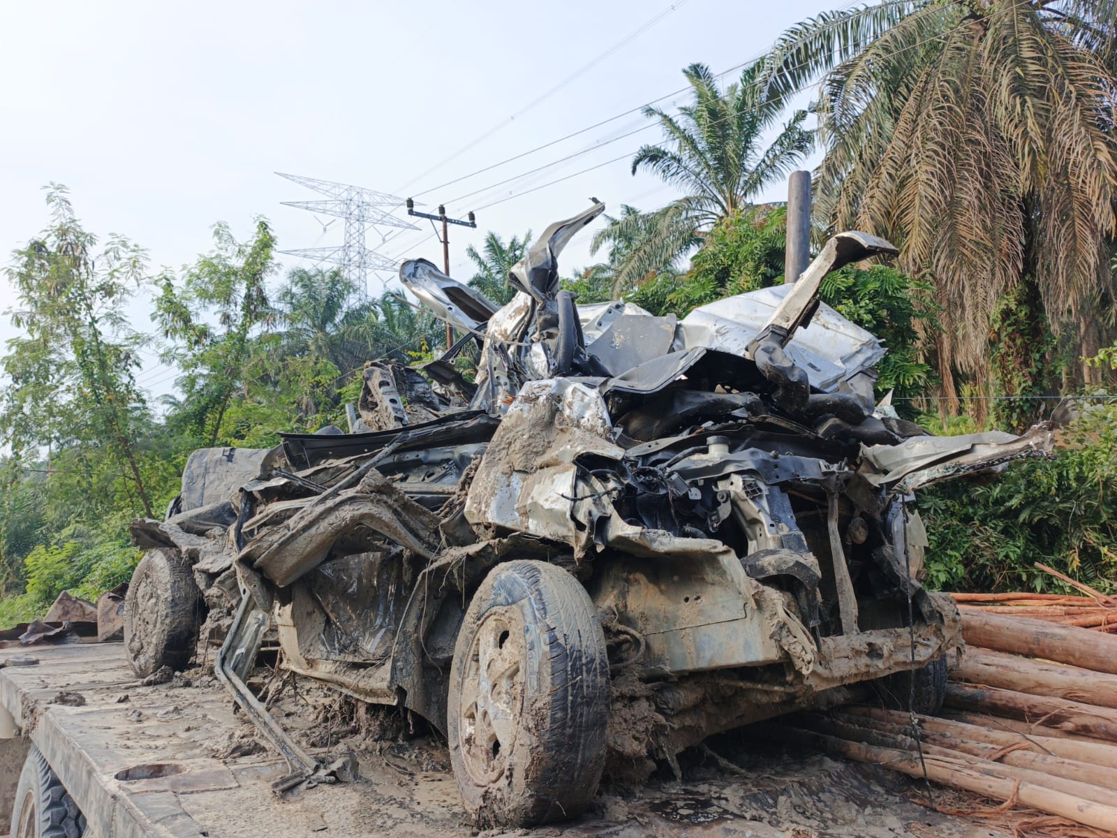 Kecelakaan Maut di Jalan Lintas Timur Pelalawan, Lima Tewas dan Empat Luka-Luka