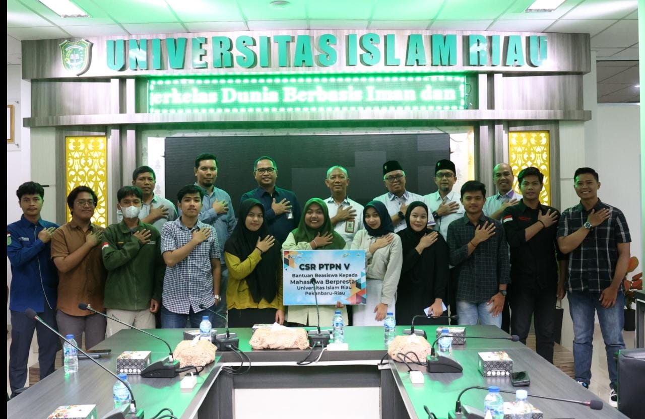 PTPN V Salurkan Ratusan Juta Beasiswa Kepada Pelajar Mahasiswa Riau
