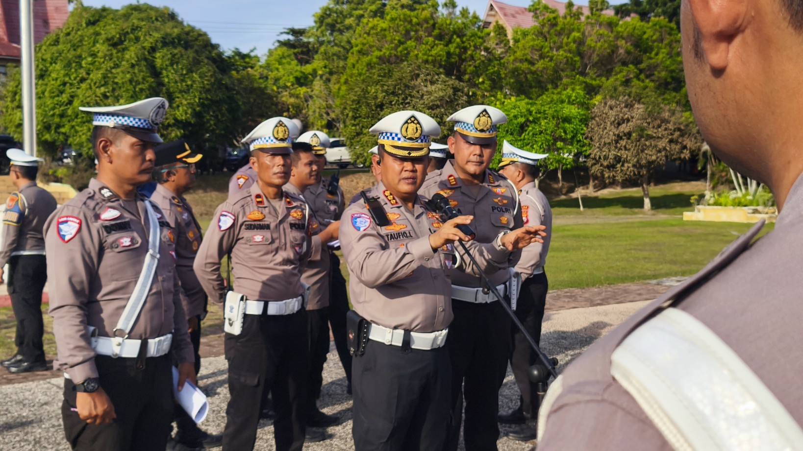 Polda Riau Batasi Jam Operasional Truk Selama Pacu Jalur 2025