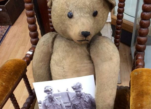 Boneka Teddy Bear yang Ikut Perang Melawan Hitler Terjual Lebih Rp75 Juta