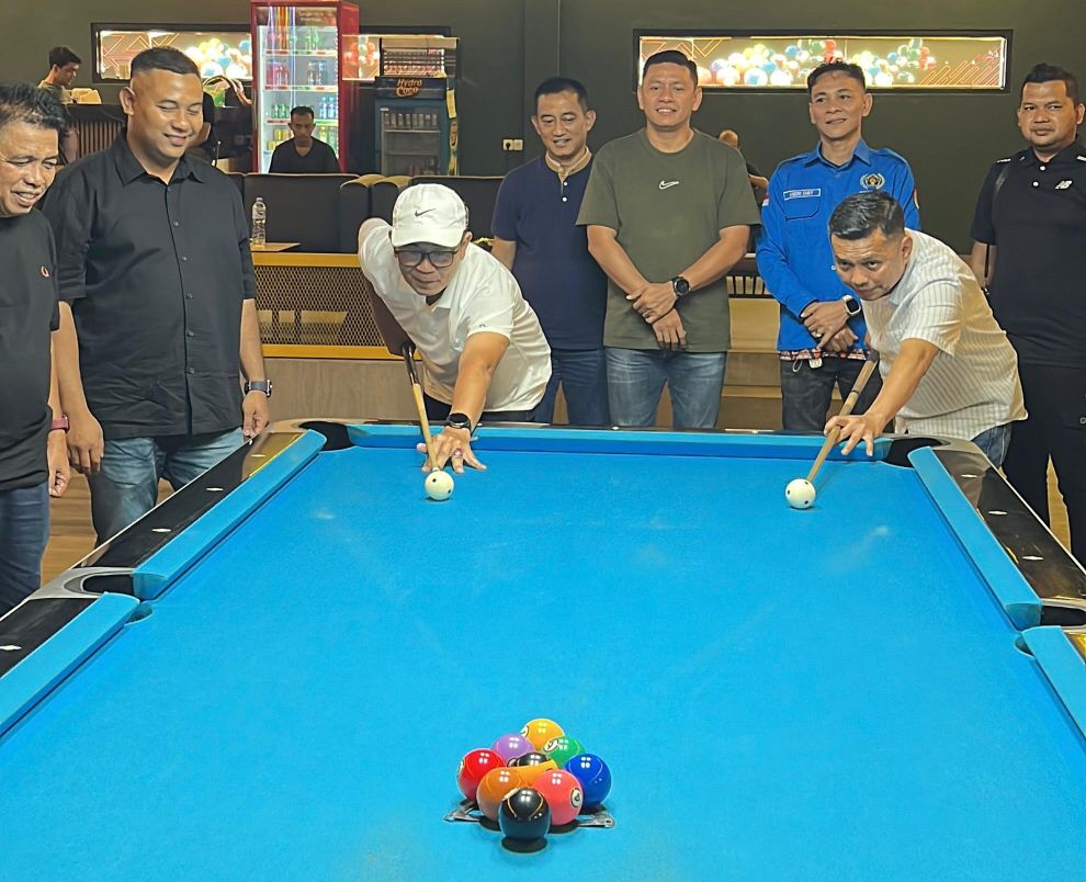 Puluhan Wartawan Riau 'Bertarung' Sengit di PWI Pekanbaru Billiard Championship 2025