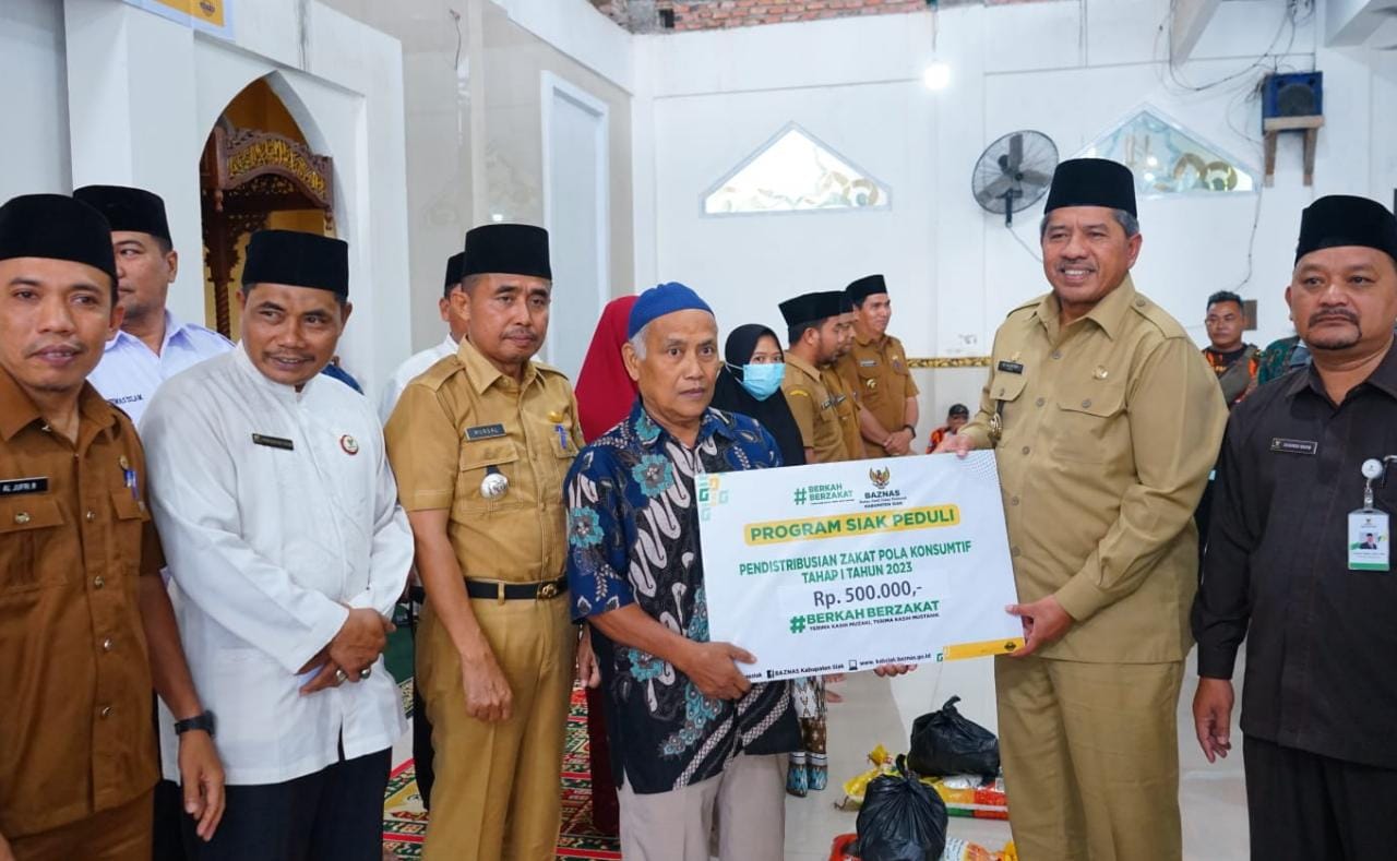 Lewat Kegiatan Penyaluran Zakat, Bupati Alfedri Minta Mustahik Bantuan Diberikan Untuk Keperluan Puasa