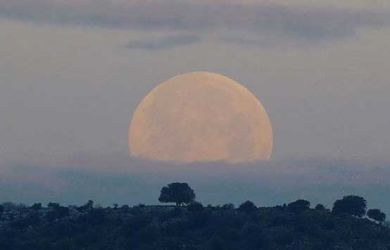 Supermoon Terbesar dan Tercerah pada Tahun 2020 Akan Hadir Malam Ini