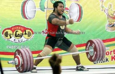 Atlet Angkat Besi Ini Resmi Hengkang dari Riau