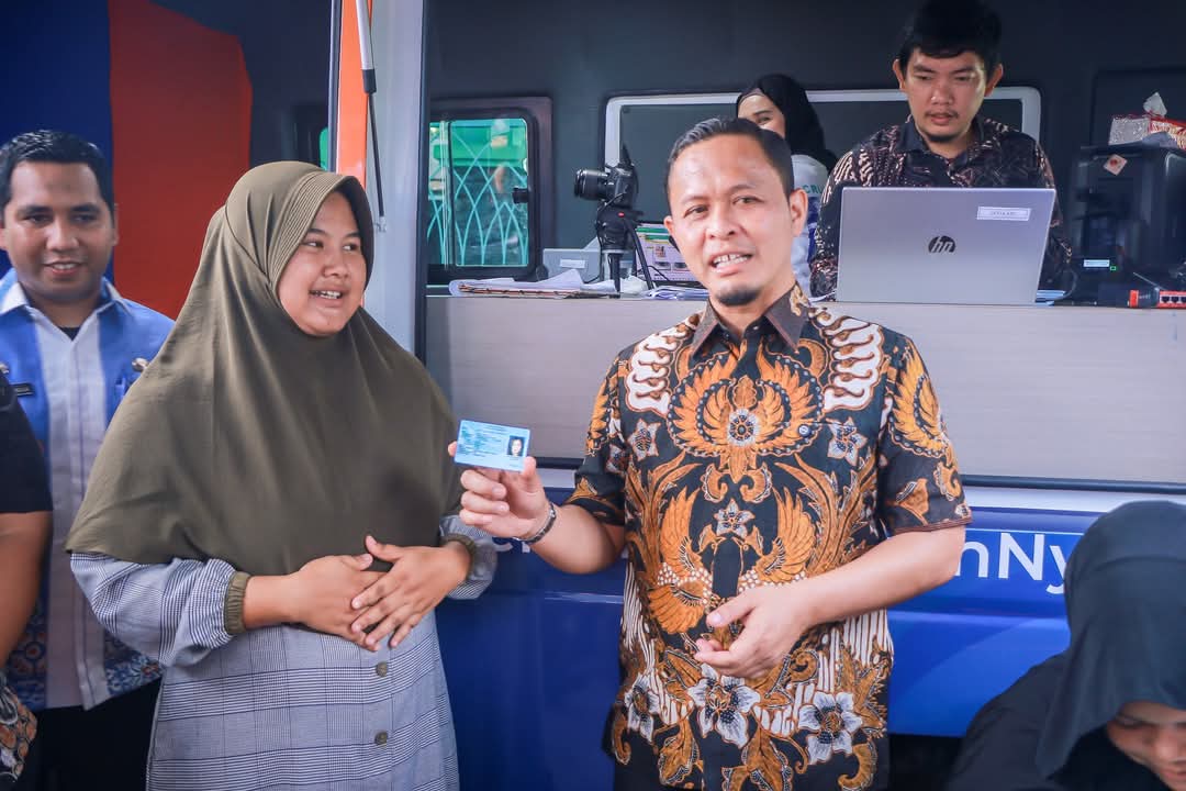 Pelayanan Publik Lebih Dekat dengan Masyarakat, Wako Agung Tinjau Program Lomak di Rumbai