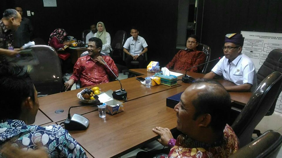 DPRD dan Wartawan Sleman Kunjungi DPRD Pekanbaru