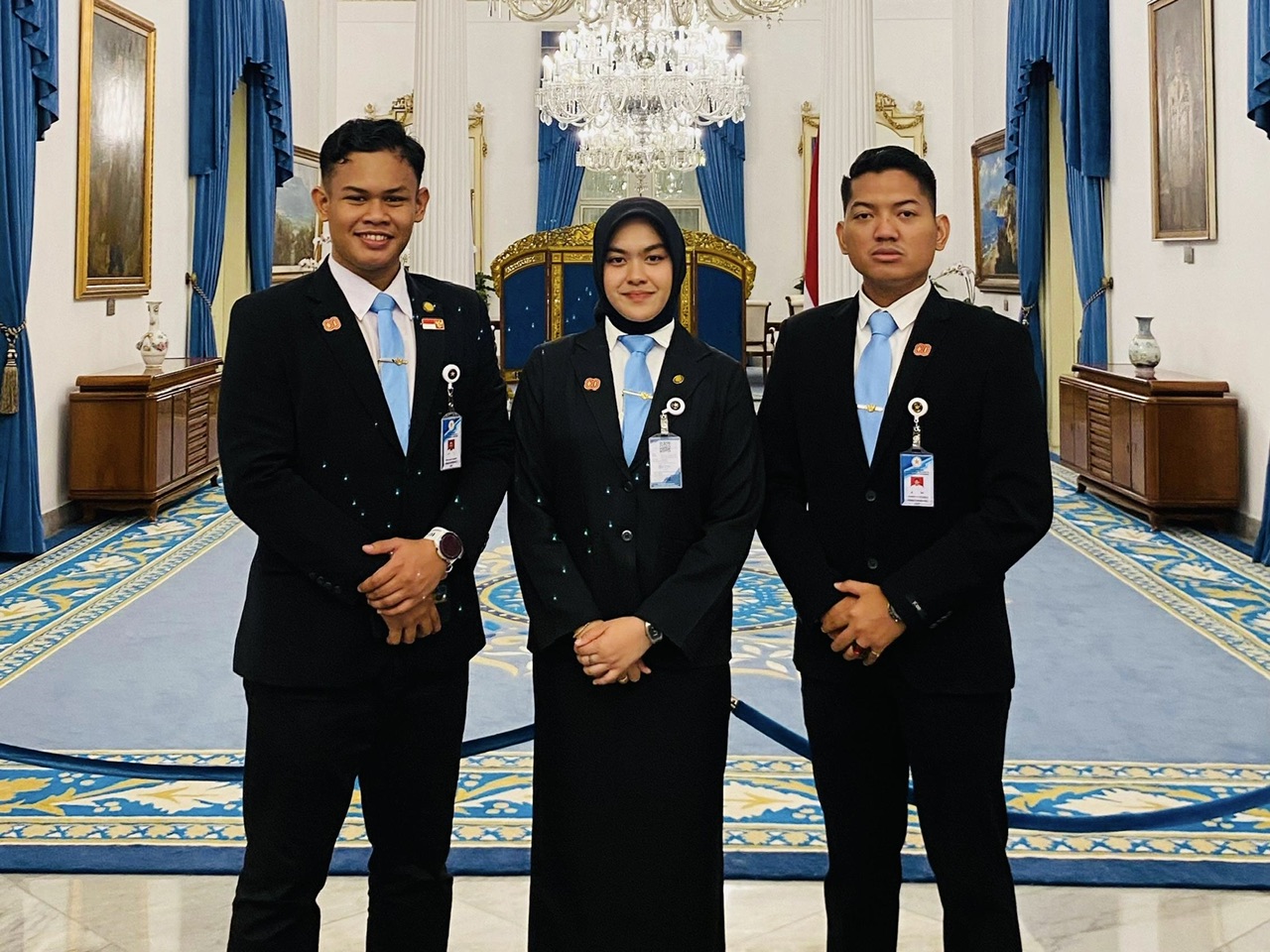 Tiga Putra-Putri Riau Harumkan Daerah, Bertugas sebagai Protokol Perbantuan di Istana Negara Tahun 2025