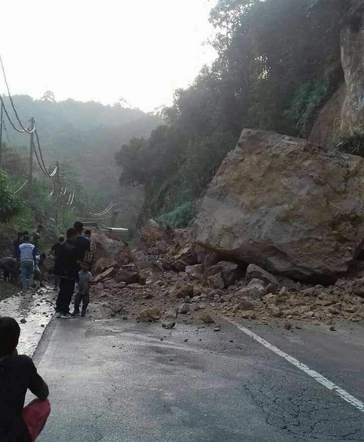 Longsor di Merangin Hambat Akses Riau-Sumbar
