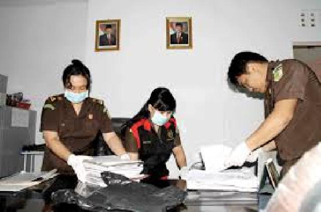 Cari Bukti SPPD Fiktif, Jaksa Geledah Kantor Dispenda Riau