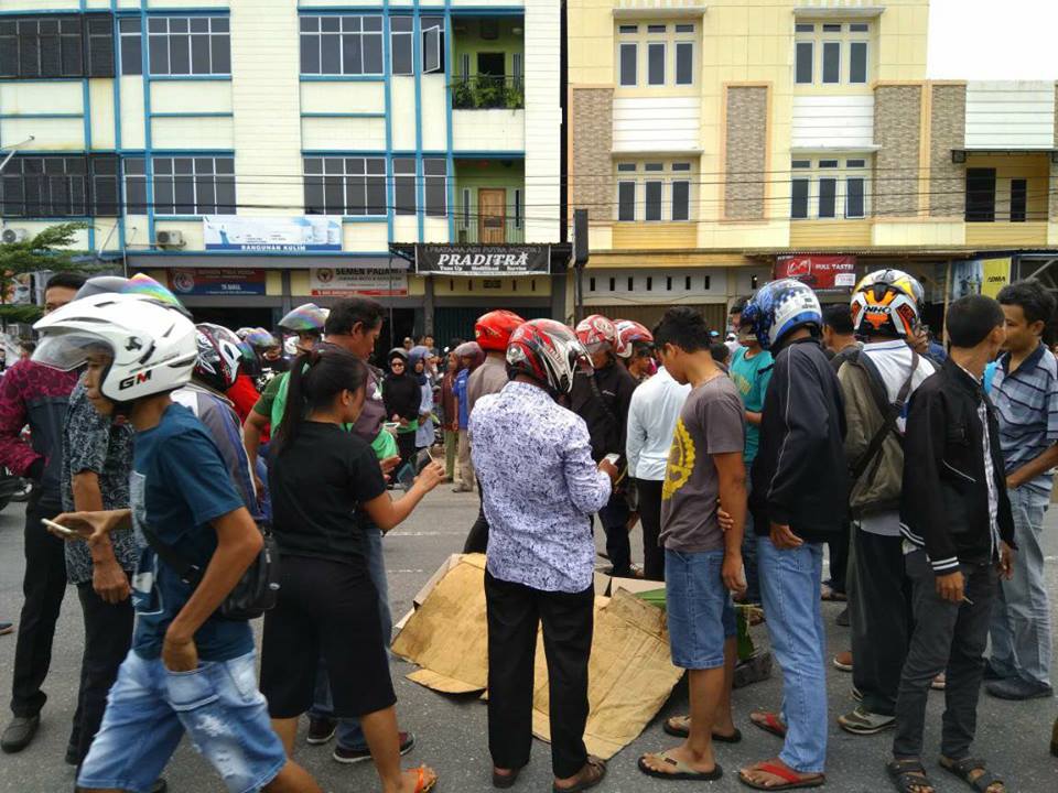 Ngeri, Remaja ini Tewas Digilas Truk