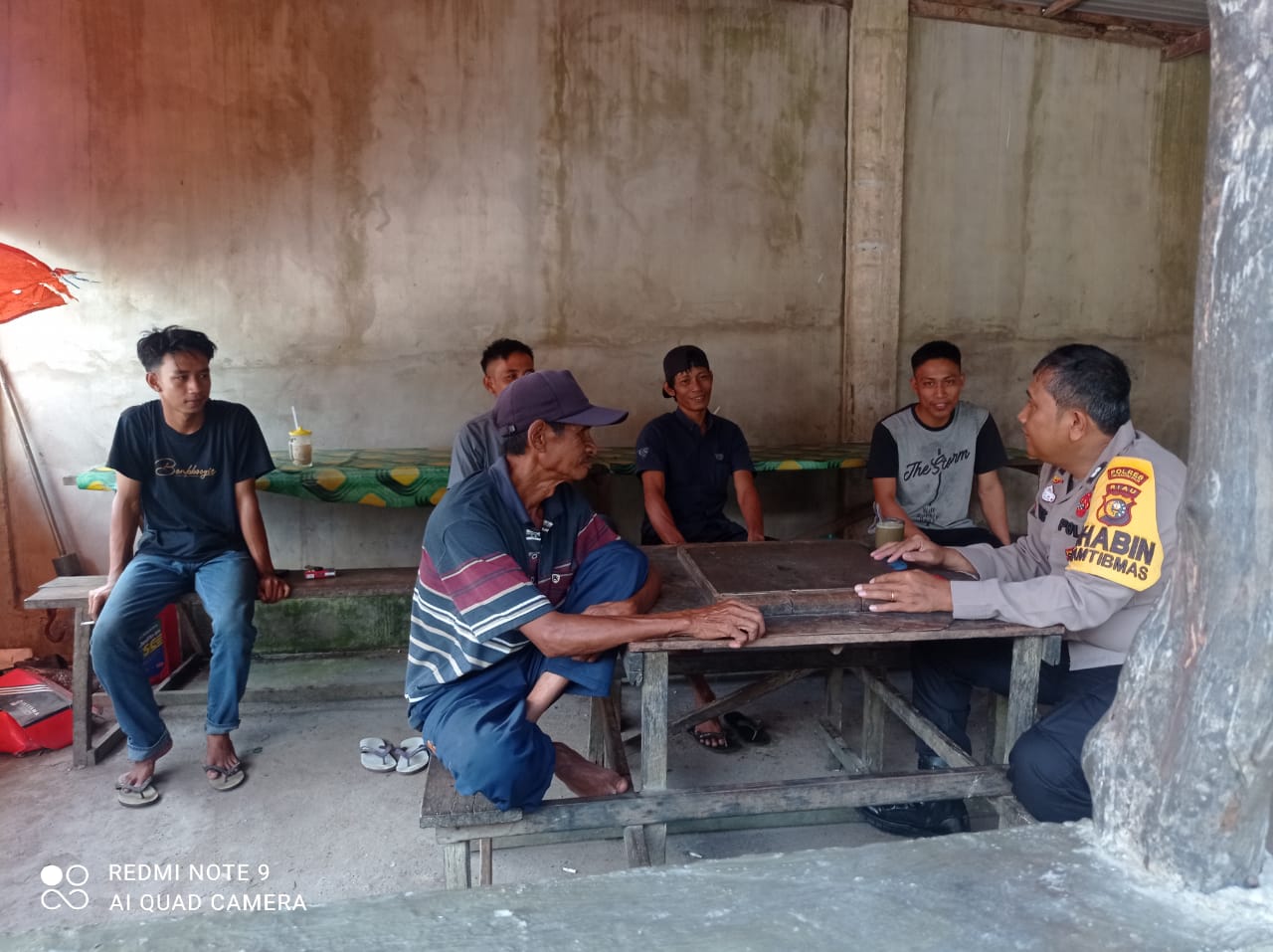 Polsek Batang Tuaka Cooling System di Desa Sungai Raya Ajak Masyarakat Ciptakan Situasi Aman