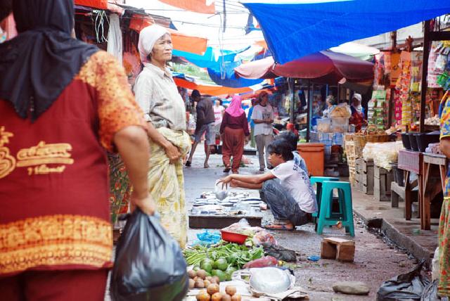 Disdukcapil Diminta Cek KTP Pedagang Pasar Jongkok Panam