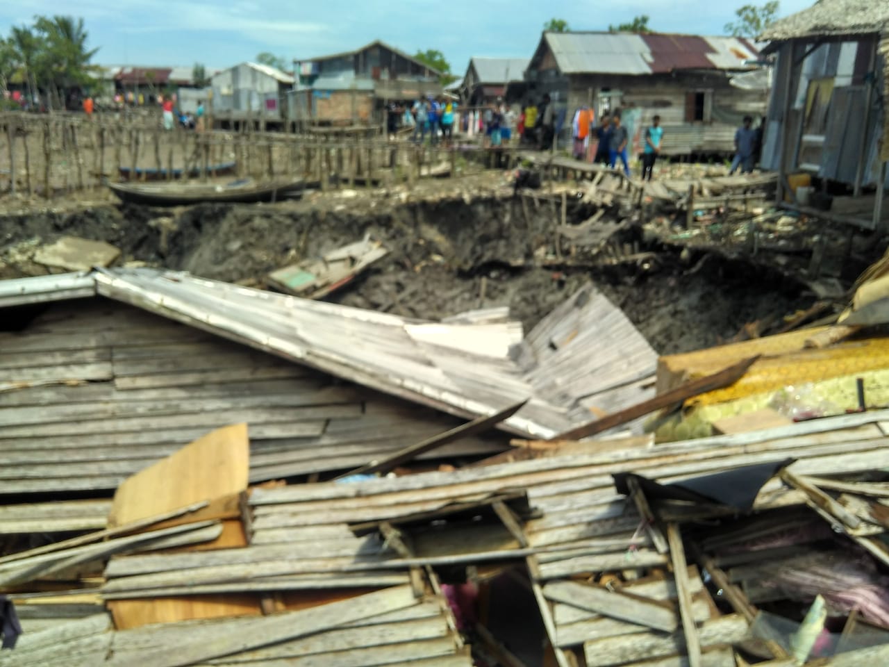 3 Unit Rumah Warga Desa Tanjung Baru Rusak Akibat Longsor
