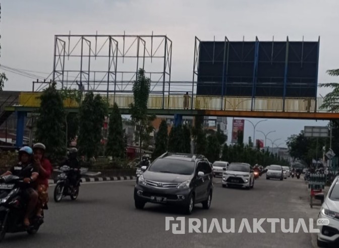 Beri Izin Bando Iklan di Tuanku Tambusai, DPRD Sebut Pemko Pekanbaru Labil