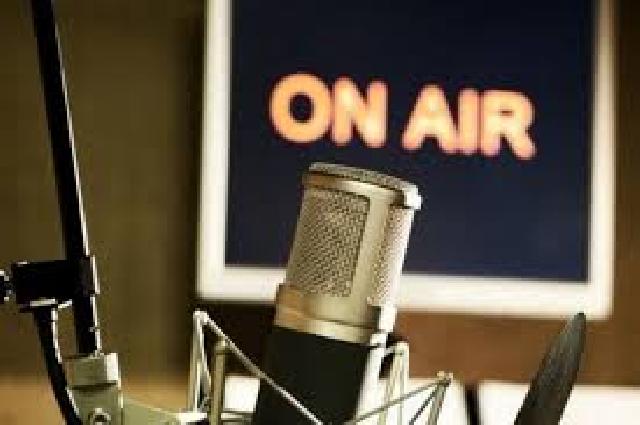 Kemenkominfo Beri Sanksi 18 Stasiun Radio