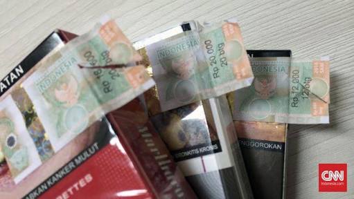 Naikkan Cukai Rokok 10,04 %, Jokowi Sebut Itung-itungannya Ketemu