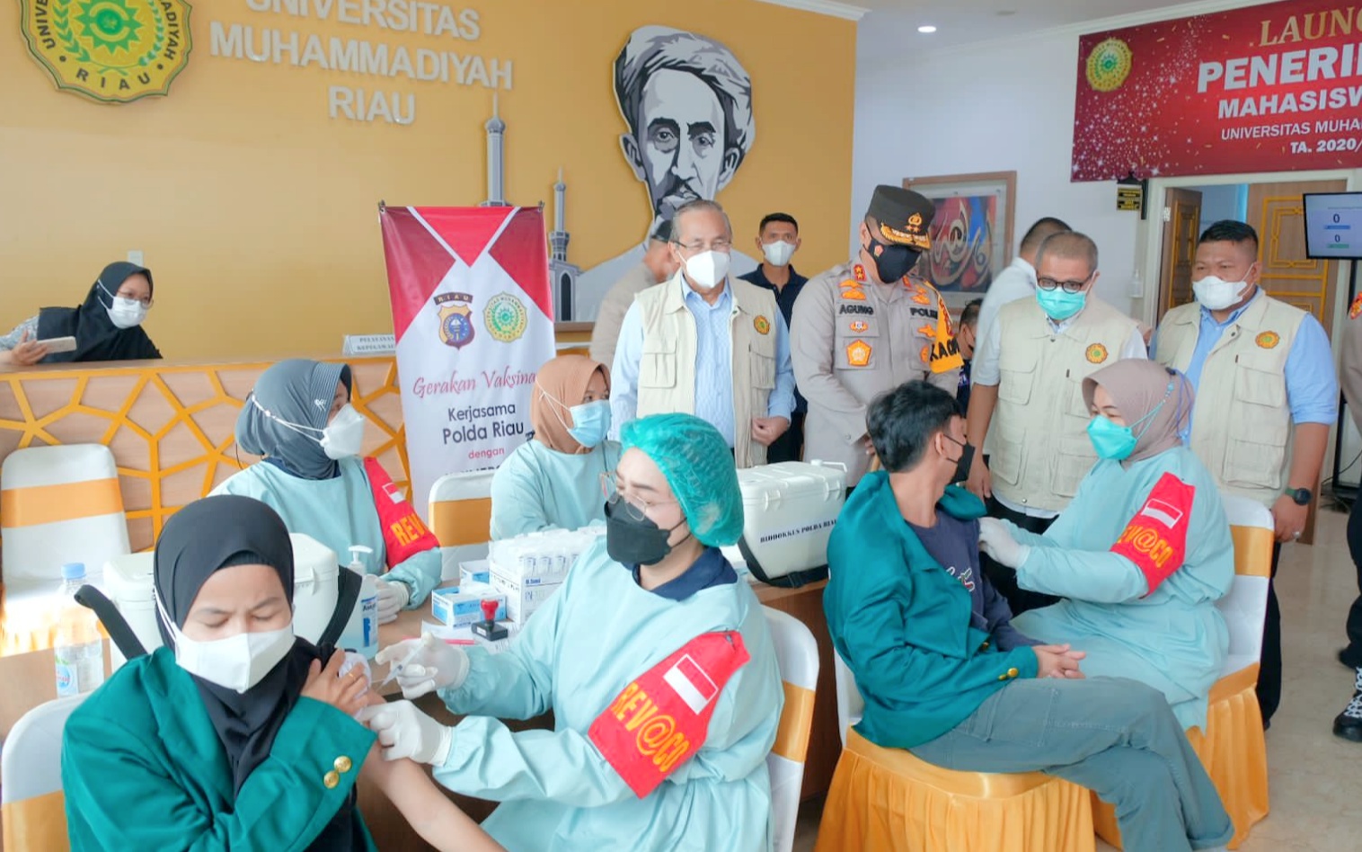 Gandeng UMRI, Polda Riau Gelar Vaksinasi Massal untuk Percepatan Herd Immunity Lingkungan Kampus