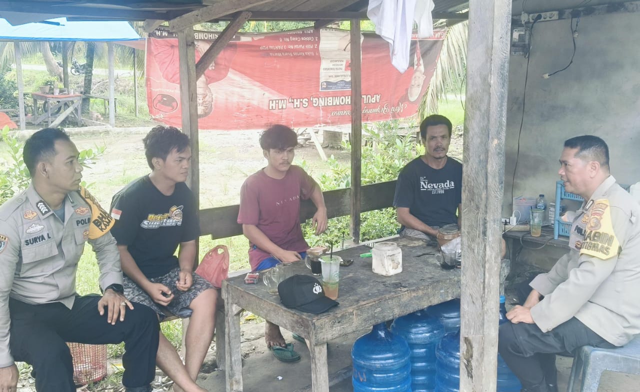 Polsek Bungaraya Ajak Warga Wujudkan Pilkada Damai melalui Sambang dan Imbauan Kamtibmas