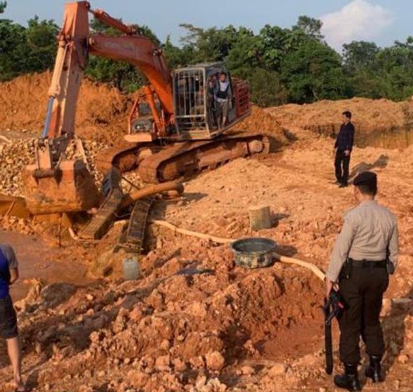 Polisi Tangkap Tangan Penambang Emas Ilegal di Kuansing