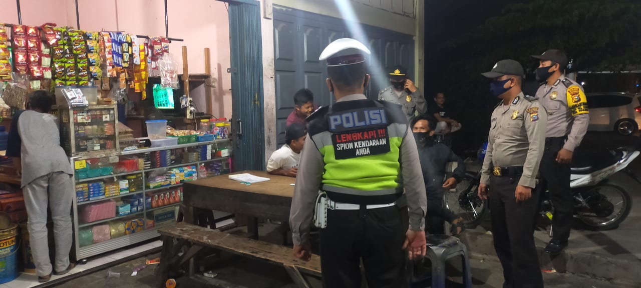 Polsek Pangkalan Kerinci Patroli Guna Tingkatkan Kamtibmas Jelang Pilkada